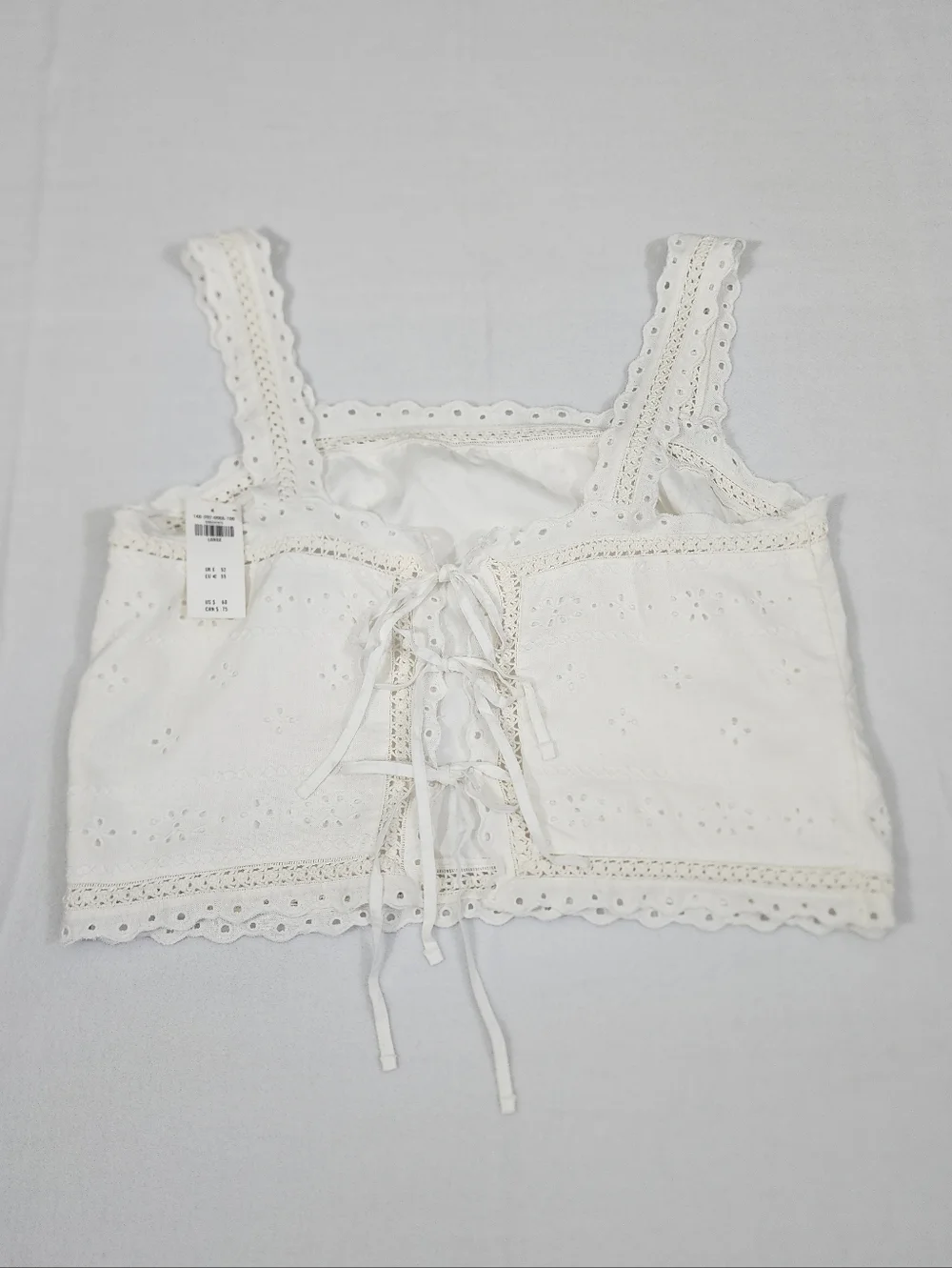 Abercrombie & Fitch NWT White Eyelet Lace Crop Tank Top Large - Picture 5 of 10